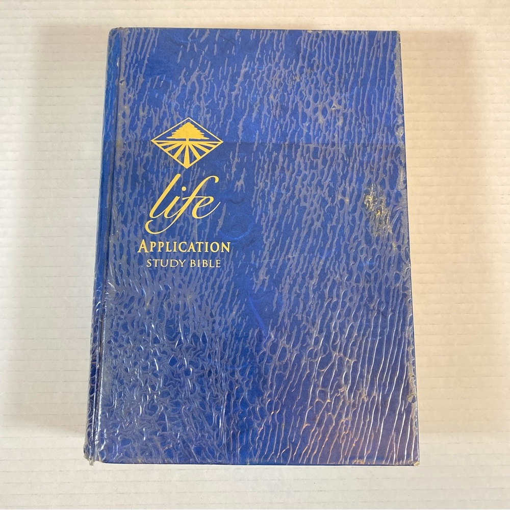 FREE BIBLE WITH PURCHASE • King James Version Life Application Study Bible